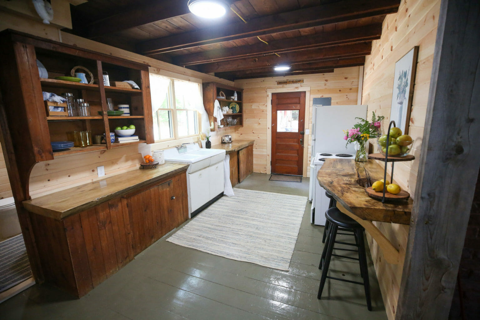 703 Rivalry at the Chadwick Cabin Maine Cabin Masters